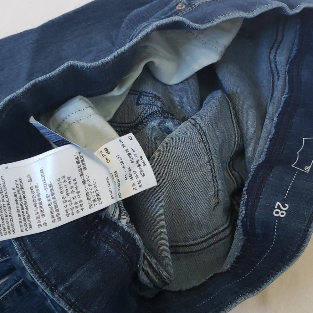 Levi Pull On Jeans
